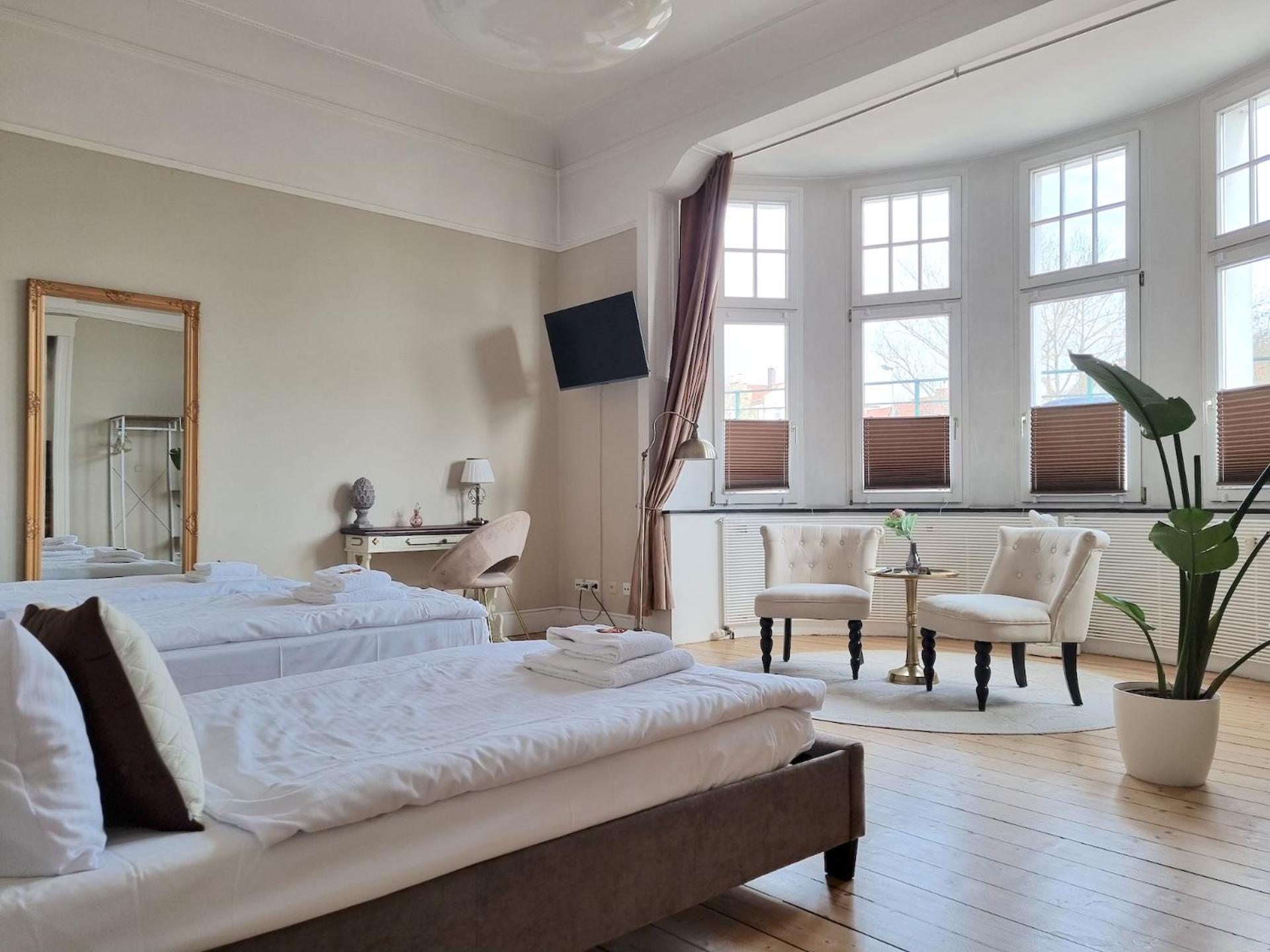 Charysma - Jugendstil Trifft Moderne, Schlafzimmer Mit Smart-Tv, Tischfussball, Darts, Parkplatz Hamelin Exterior foto